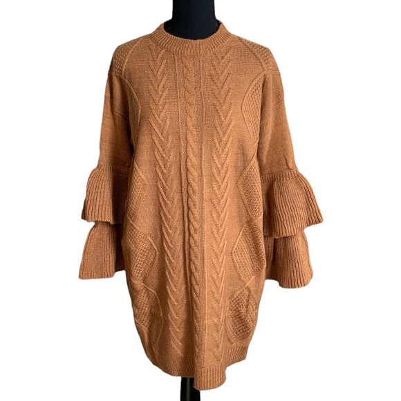 Main Strip Women’s Layered Sleeve Sweater Dress Size Small - Picture 1 of 17